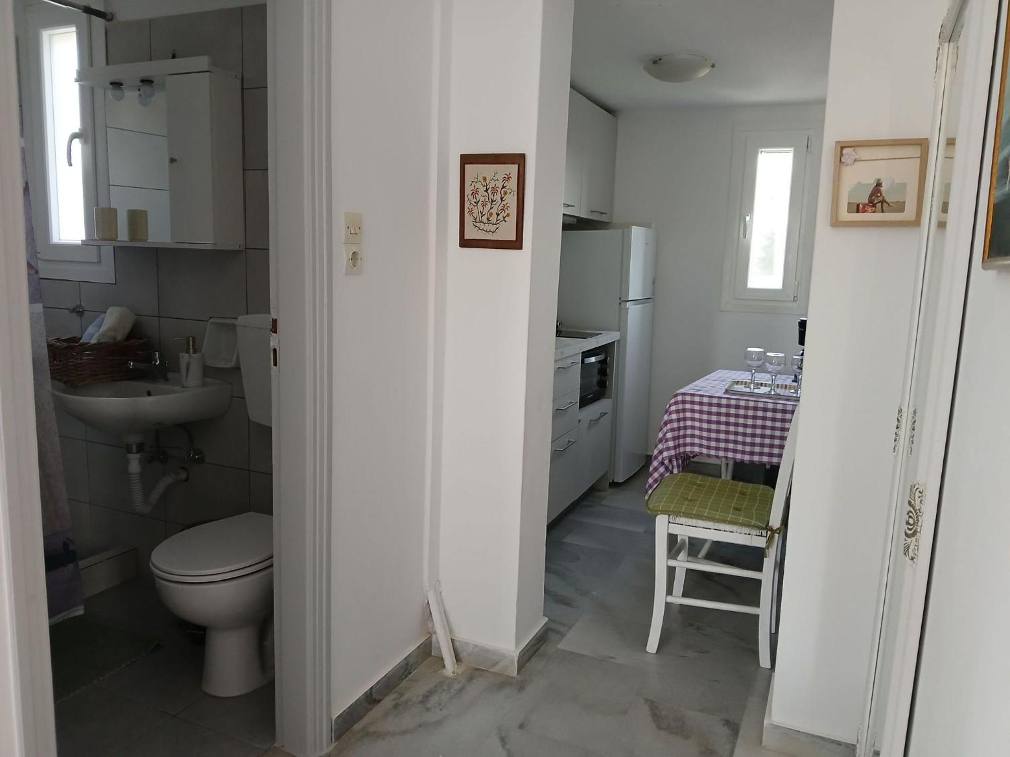 Kiki'S Dream Apartment Balcony With Sea Views クリシ・アクティ エクステリア 写真